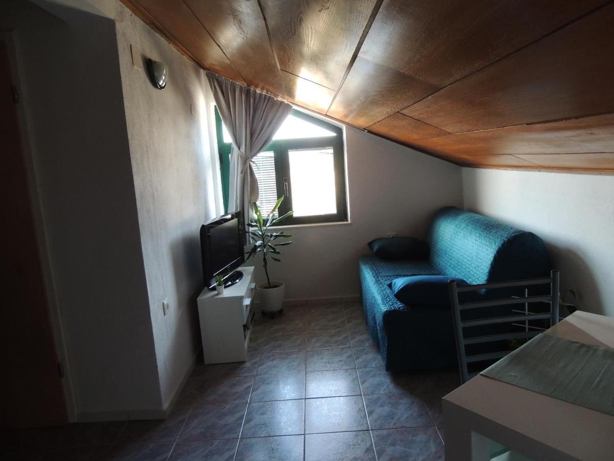 Apartments Suljic - Cash Only Property ستاري غراد المظهر الخارجي الصورة
