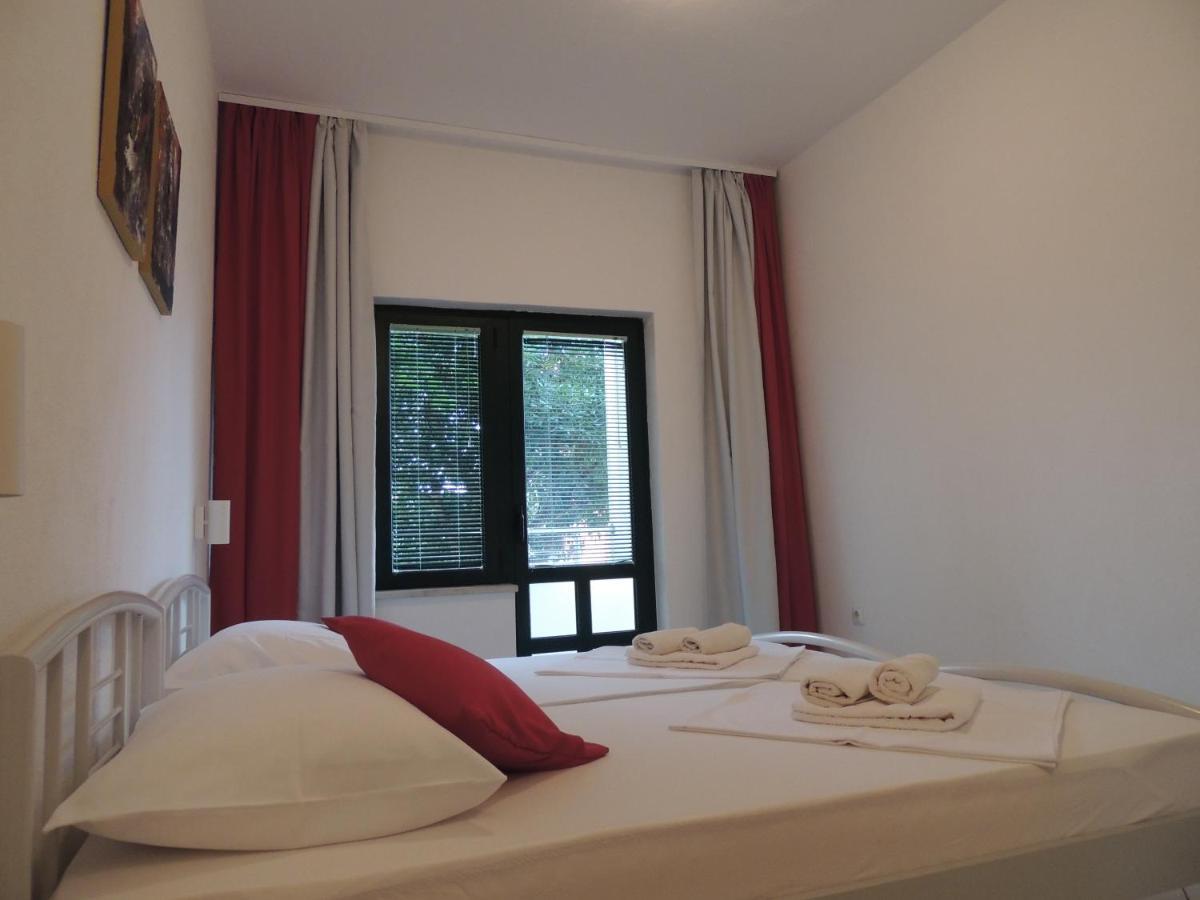 Apartments Suljic - Cash Only Property ستاري غراد المظهر الخارجي الصورة
